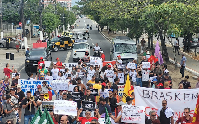 Braskem: ex-moradores cobram providências e fecham Fernandes Lima