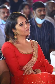 Anasuya Bharadwaj Stunning Looks at Pushpa pre release event