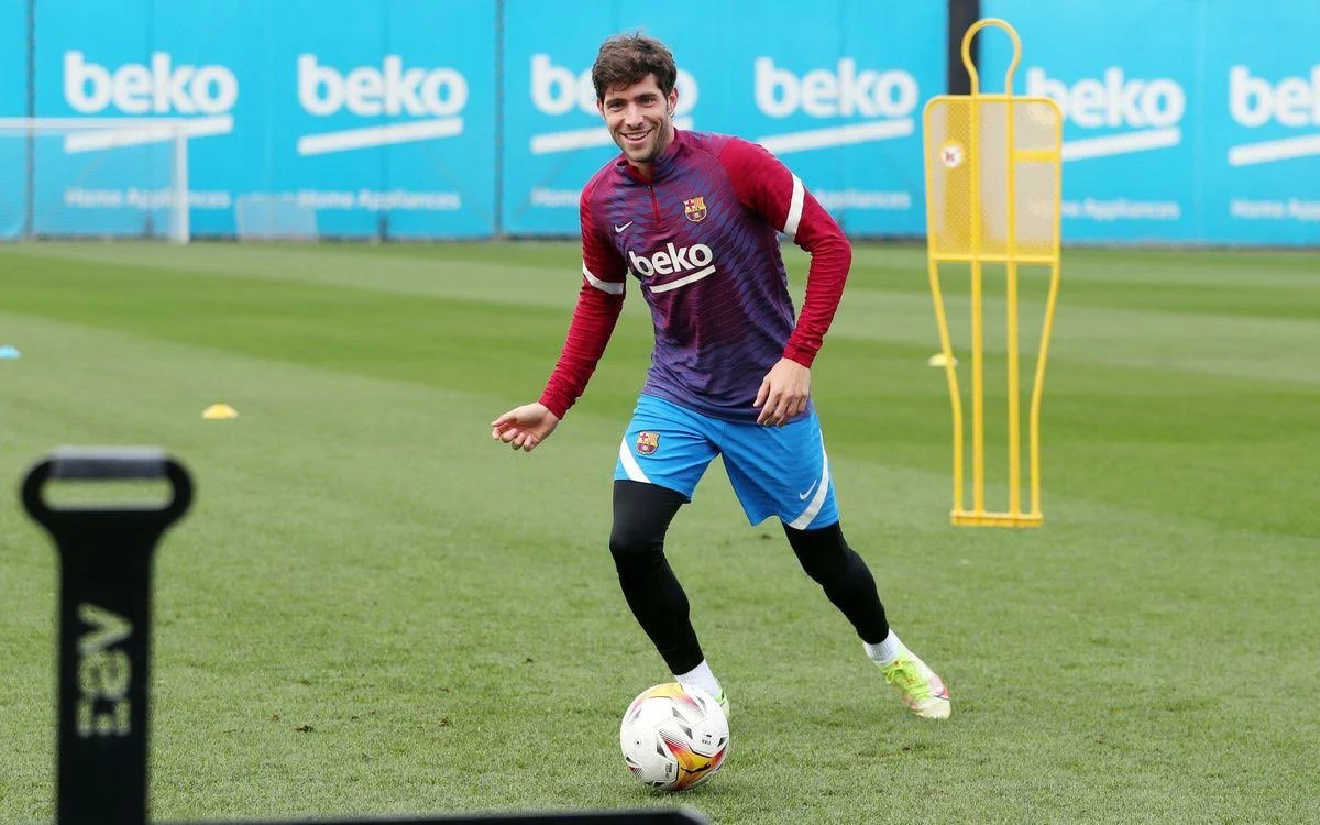 Pedri and Sergi Roberto resume working with the ball, expected back soon