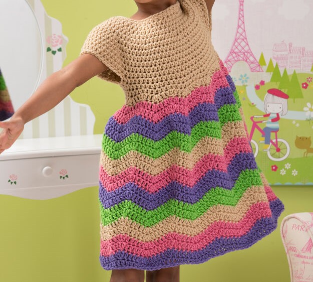 How to make a crochet zig zag dress with the colors of the rainbow.