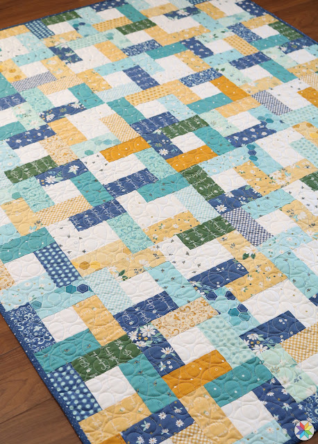 Wrap Around quilt pattern by A Bright Corner