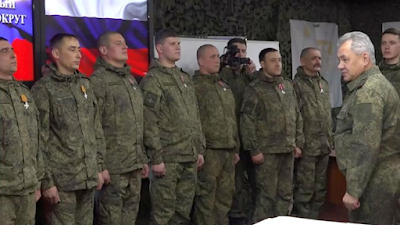 Menhan Rusia Tiba-tiba Kunjungi Pasukan Moskow di Ukraina, Ada Apa?