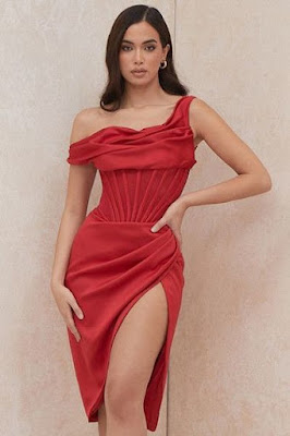 Vestido de fiesta corto rojo para el verano 2022