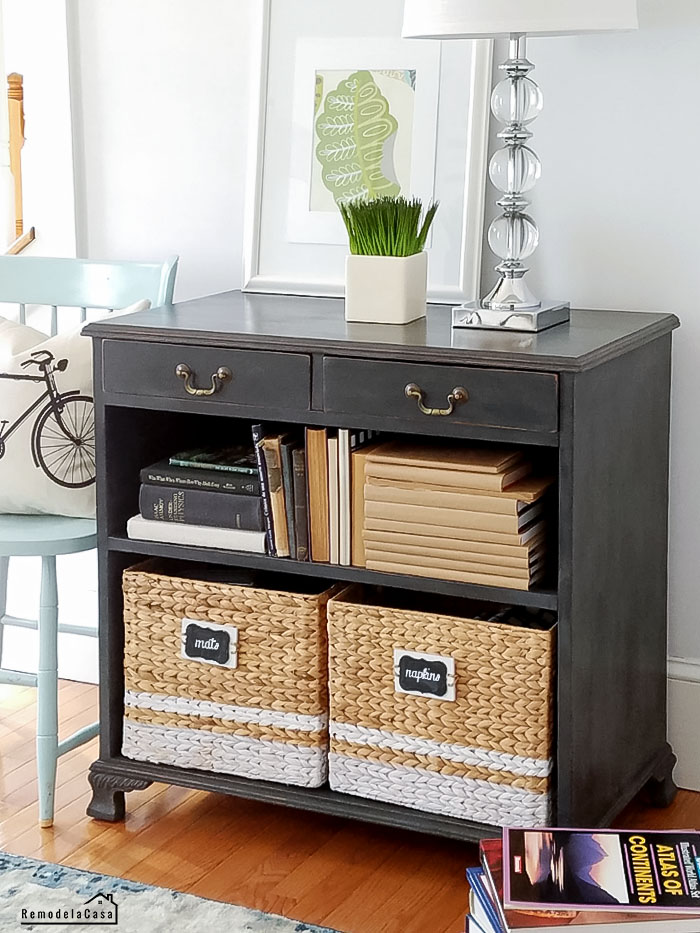 Painted bookcase makeover