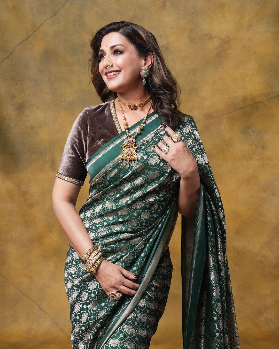 Sonali Bendre's Marathmola Saree Look: Green Banarasi Saree and Velvet Blouse Elegance