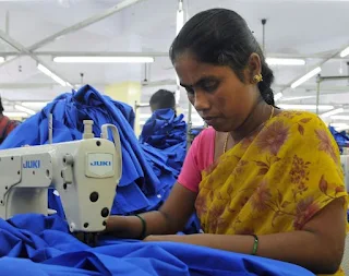 Vanitha Sangathi BMTC free bus pass for garment workers