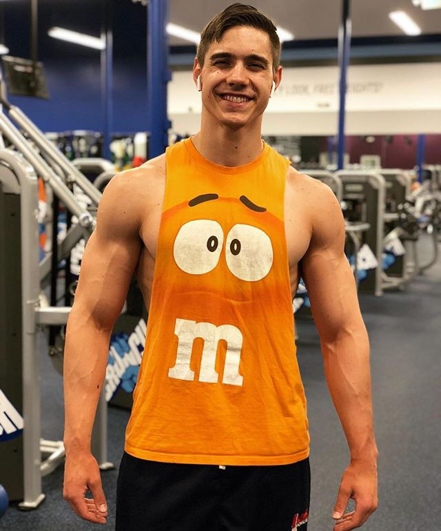 cute-tall-strong-teen-gym-boy-smiling