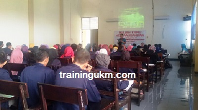 Pembicara Seminar Kewirausahaan Kuliah Tamu Kewirausahaan Universitas Trunojoyo Madura Jawa Timur