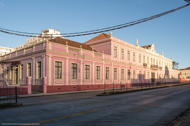 Antigo Edifício das Secretarias (atual Ministério Público do Paraná) em Curitiba