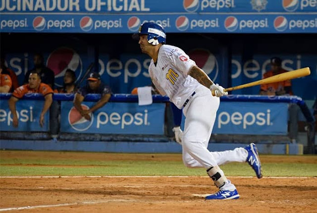 MAGALLANES LE CAYÓ A PALOS A CARIBES