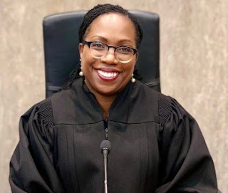 Biden nominates Judge Ketanji Brown Jackson to be the first Black woman on Supreme Court_ichhori.com