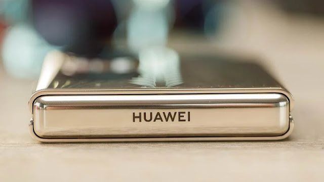 Huawei P50 Pocket Review