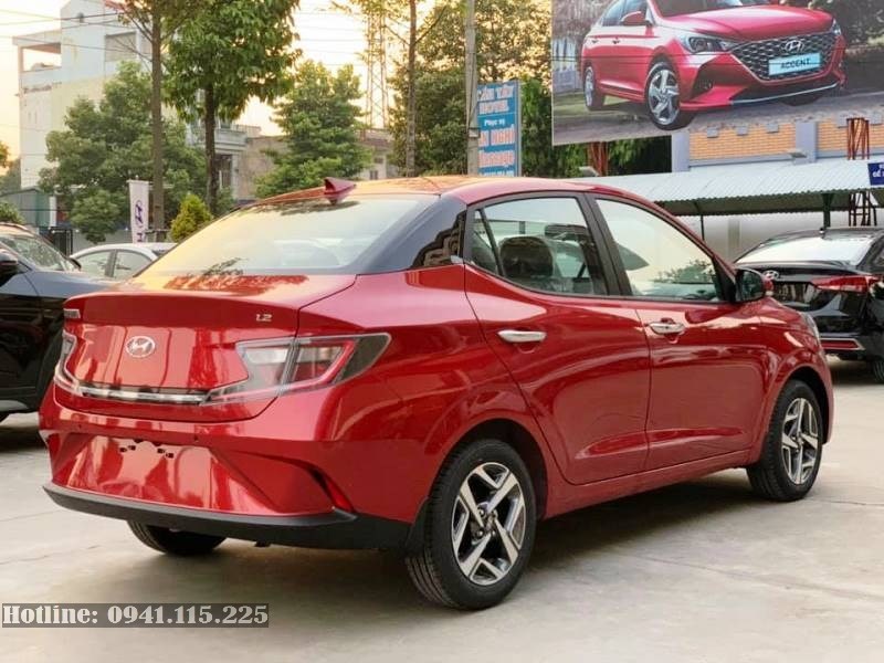 New Grand i10 sedan màu Đỏ tươi