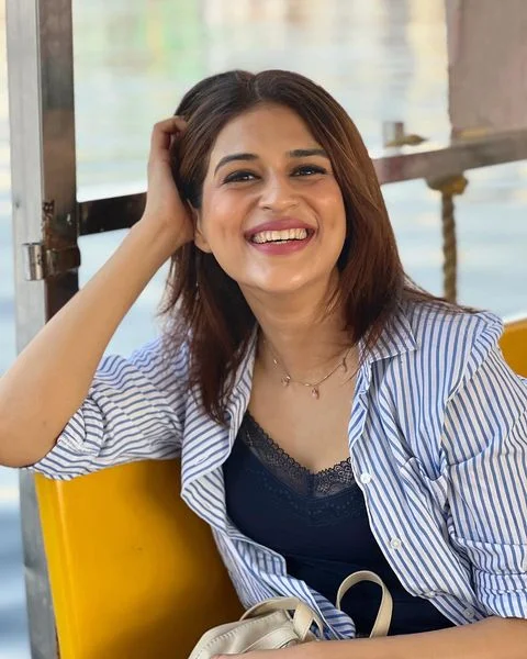 Shraddha Das Pics