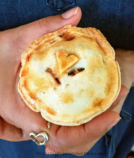 mini apple tartlets, small apple pies