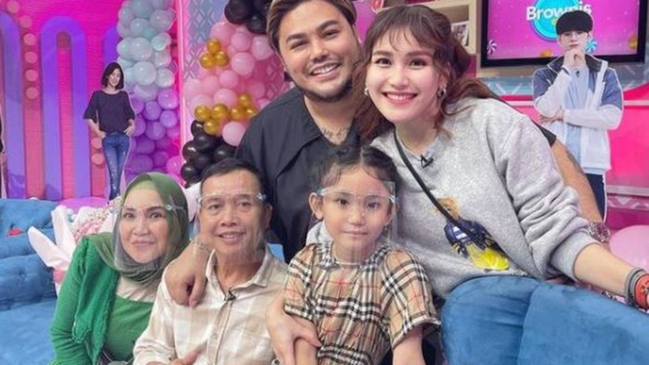 Ayu Ting Ting Hartanya Diperas, Kini Giliran Bilqis yang Buka Suara Soal Perlakuan Umi Kalsum Padanya Saat Sang Bunda Sibuk Manggung: 'Suka Pukul Saya'