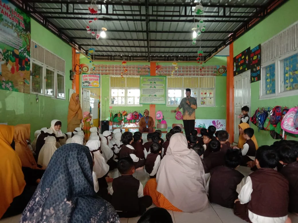 Bantu Ringankan Korban Erupsi Semeru, SIT Azkiya Galang Donasi dari Siswa