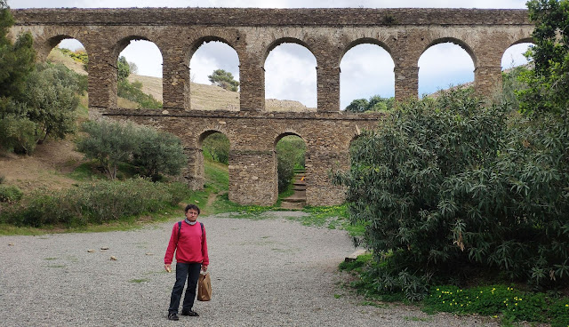 Photo 3/22 - L'aqueduc romain de Sexi. <br ...