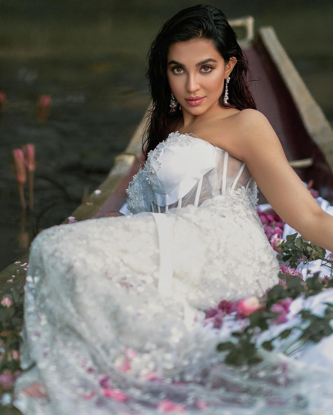 Actress Parvati Nair Latest Photoshoot Pics