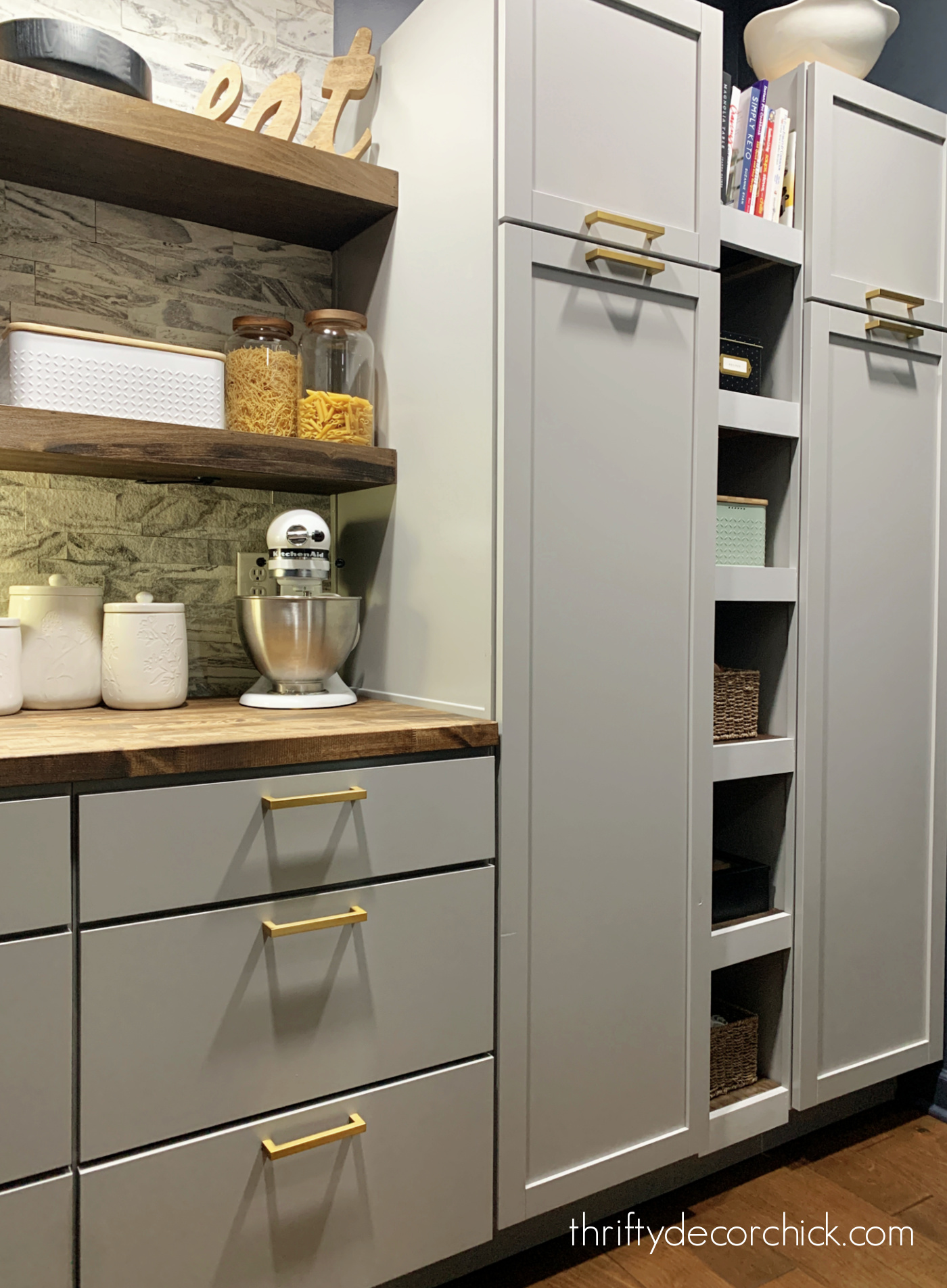 butler's pantry with gray cabinets