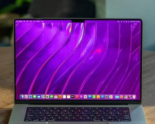 Apple likes the MacBook Pro's screen bump