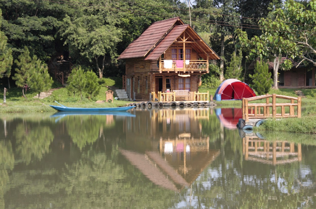 villa-telaga-cikeas