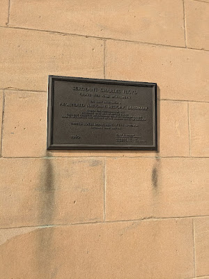 informative plaque on the Floyd Monument in Sioux City