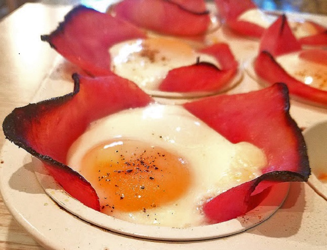 ham and egg baked breakfast cups