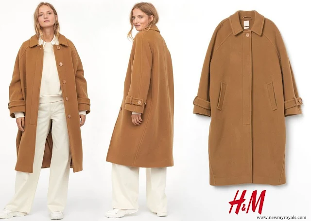 Princess Alexia wore H&M Manteco Wool Coat