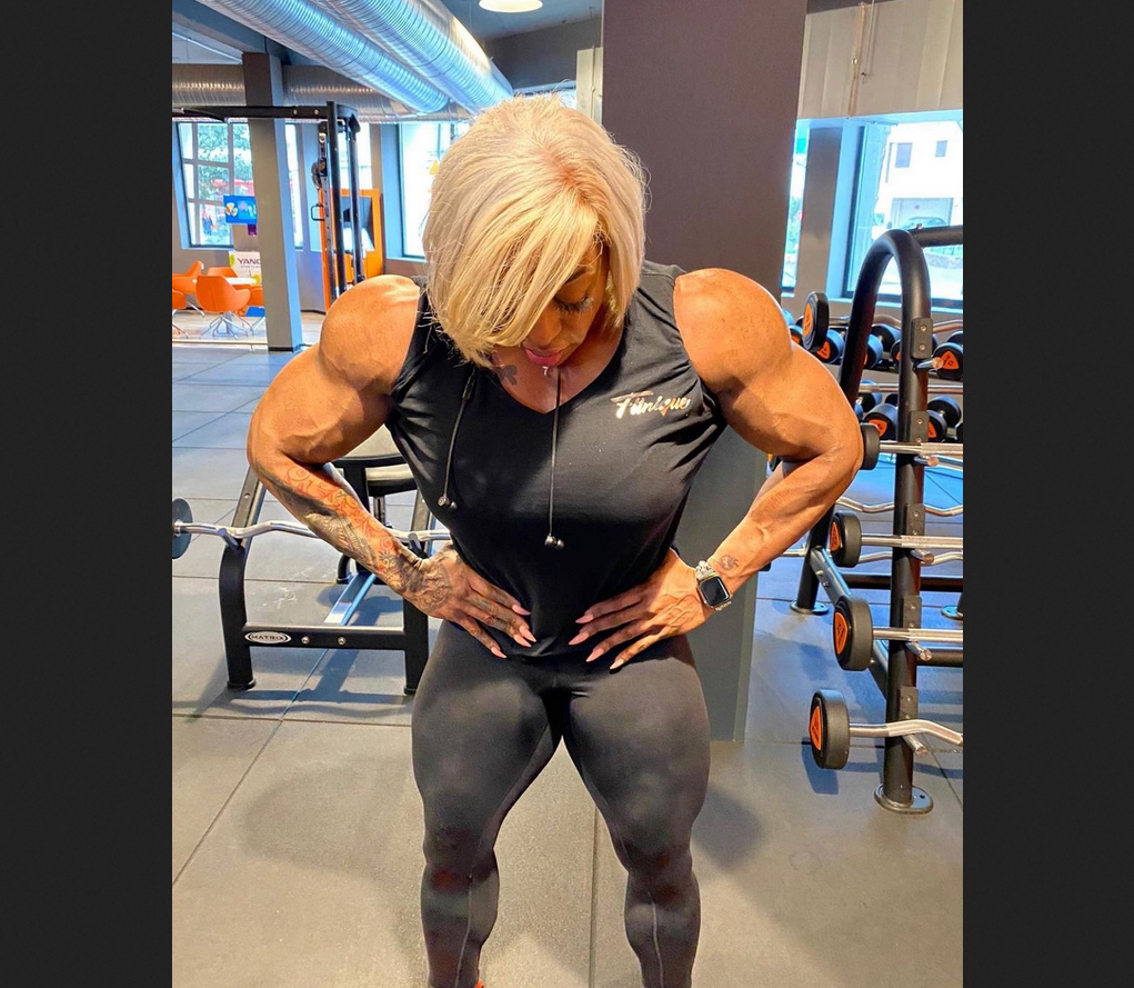 Huge female bodybuilder Monique Jones: Is this the next Ms Olympia getting huge in the gym? (We think it might be!)