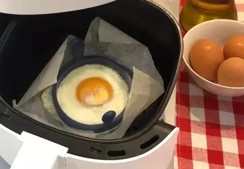 Cómo cocinar huevos en freidora de aire - DIVINA COCINA