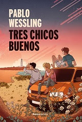 Tres Chicos Buenos Tristán, Luis y Guille son tres amigos que se conocieron trabajando juntos en El Cucurucho, la heladería del padre de Tristán. Años más tarde, emprenderán un viaje con el que llevaban soñando desde que se conocieron. Tres amigos se van de vacaciones, después de años de desear un viaje juntos. Poco después de emprender el trayecto, Tristán decide cambiar de rumbo para solucionar un problema familiar y se desvía hacia las playas de Cádiz. Intuye una conspiración económica contra su familia que, finalmente, terminará siendo peor de lo que imaginaba. Pero Tristán cuenta con el apoyo de sus dos amigos, Luis y Guille. Juntos harán lo posible por salvar a su familia del intento de boicot y estafa de Olegario, el antiguo socio de su padre. Un road-trip desde Barcelona hacia el sur de España donde tres amigos van en busca de la verdad y de la justicia, con el trasfondo de la especulación inmobiliaria y de infidelidades matrimoniales.  Clasificado como: Narrativa; Contemporánea