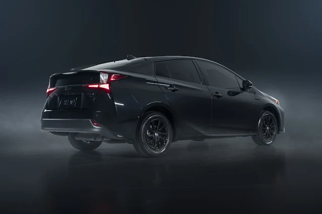 Toyota Prius NightShade / AutosMk