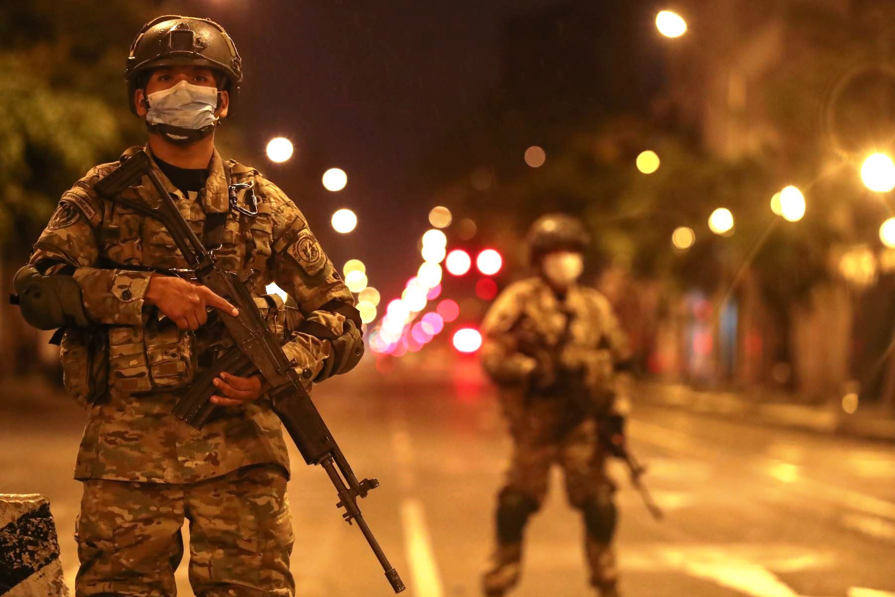 Militares en calles de Trujillo