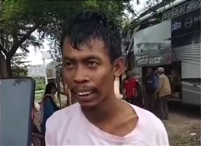 Viral!!!, Seorang Pria Nekat Sembunyi Di kolom Bus Demi Pulang Kampung