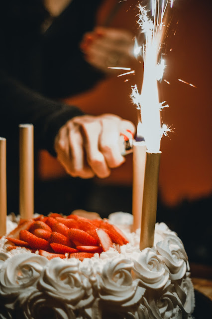 Vennila Flower Cake