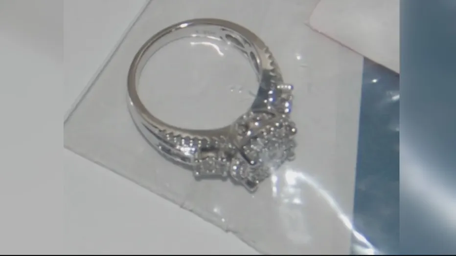 Jewel thief busted after Michigan cop stops to help him with flat tire