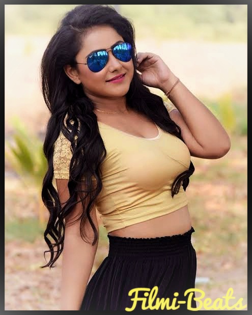 Priyanka Pandit wallpapers and biography