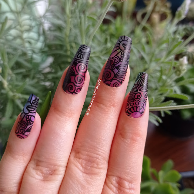 https://www.laslocurasdeahyde.com/2022/02/nail-art-efecto-vidriera.html