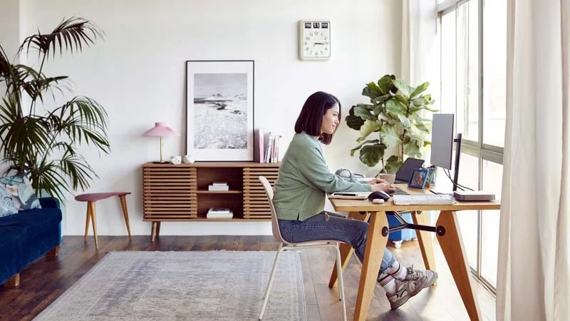 5 Habits of People Who Are Especially Productive Working From Home