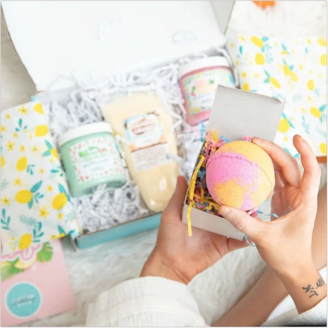 Best Female Subscription Boxes Canada