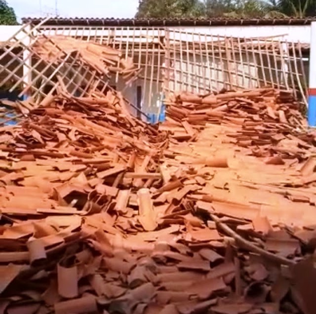 Telhado do pátio de escola pública desaba em Tutóia, no Maranhão; ninguém ficou ferido