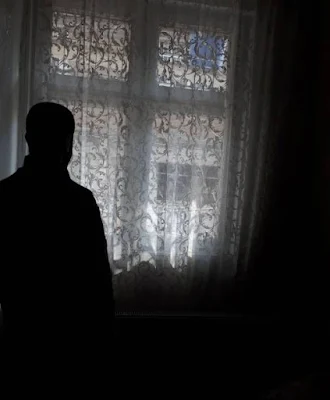 My Husband Wants to Have Sex on His Mom’s Grave—Is This Some Kind of Ritual or Am I Losing My Mind?