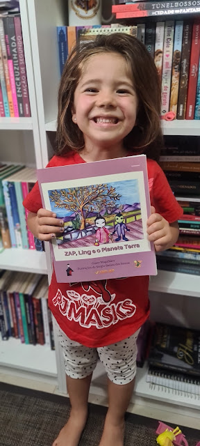 Julia adorou o livro!