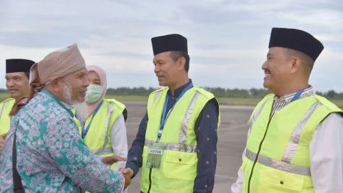 Genius-Mardison Sambut Kepulangan Jamaah Haji Kota Pariaman di BIM
