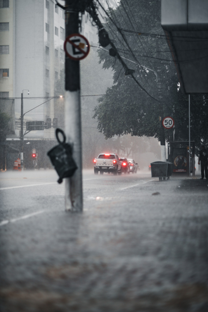 Más lluvias para este viernes y mantiene alerta meteorológica para cuatro provincias