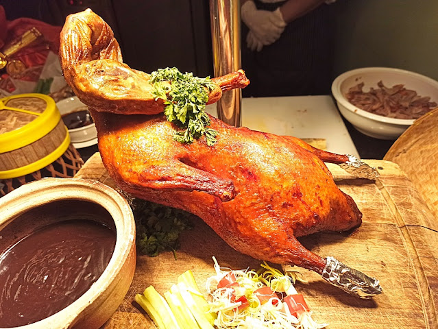 Swez Brasserie Eastin Hotel Kuala Lumpur - CNY Buffet Menu - Peking Duck with Egg Crepes and condiments