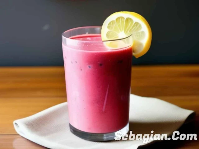 Nikmati Kesegaran Hari dengan Smoothie Buah Segar!