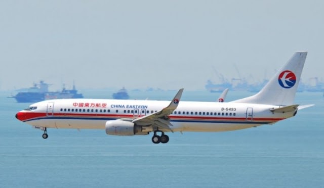 Plane crashes in China with 132 passengers on board