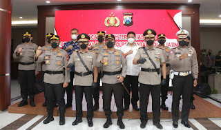 Sebanyak Empat Pejabat Utama (PJU) dan Empat Kapolres di jajaran Polda Jawa Timur resmi berganti